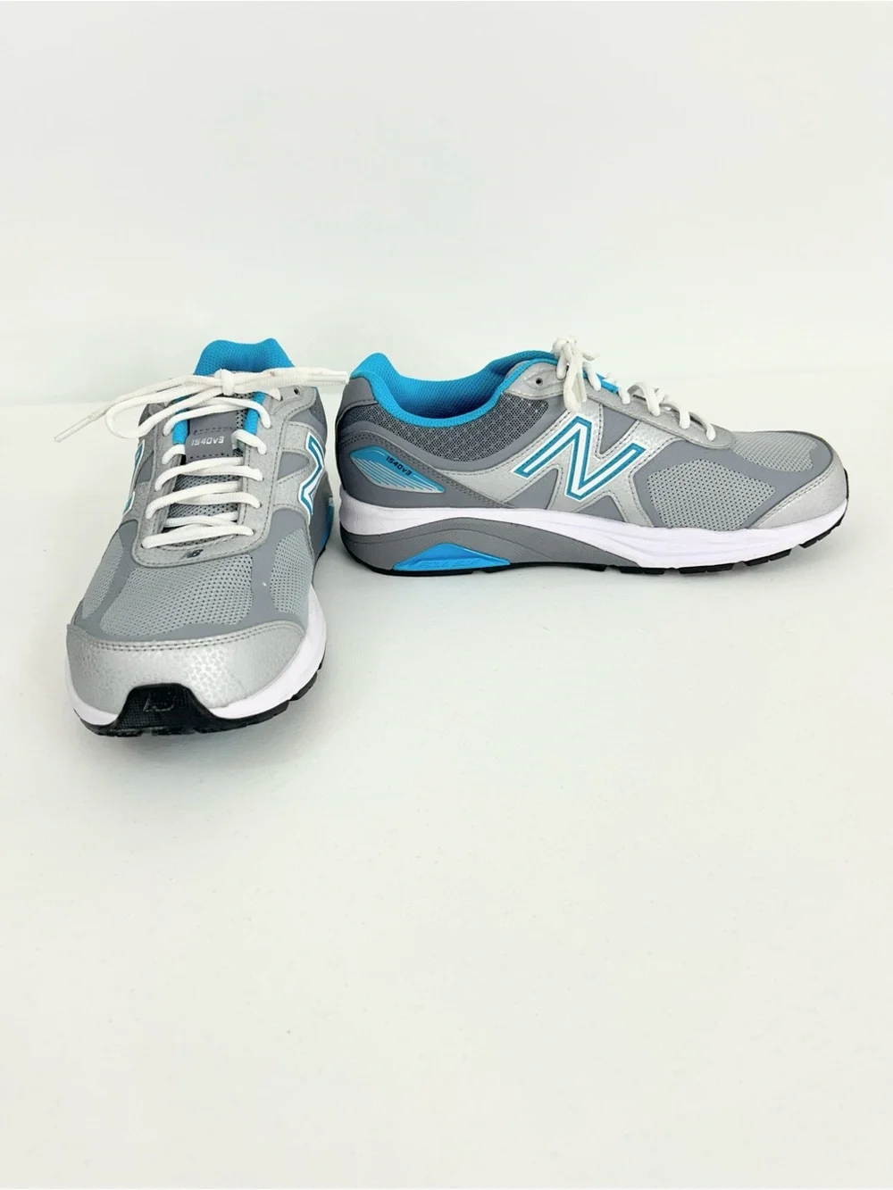 New Balance 1540v3 Silver/Polaris Running Shoes Size 10